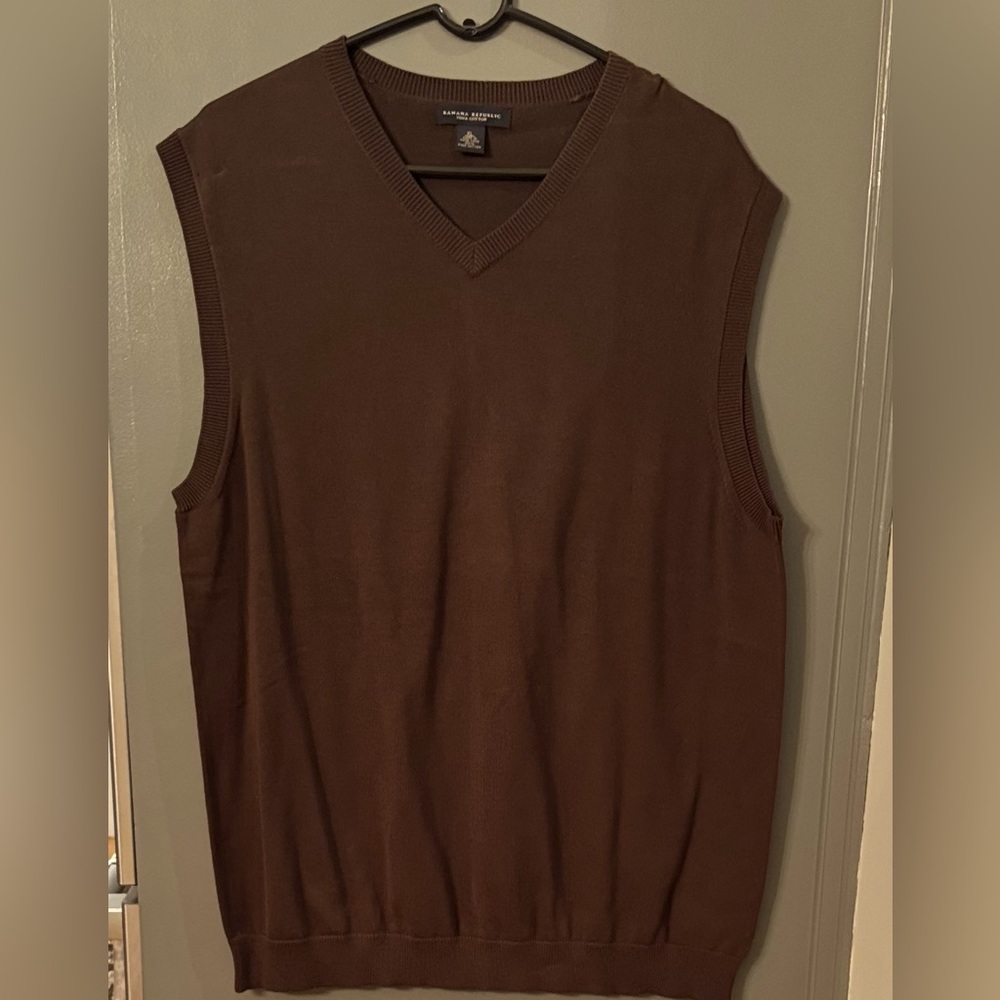 Banana Republic Men’s sweater vest.